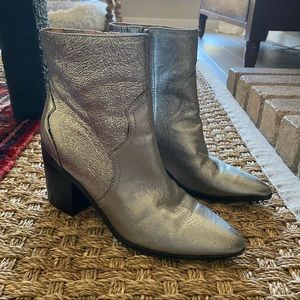 Isaac Mizrahi silver metallic western style booties